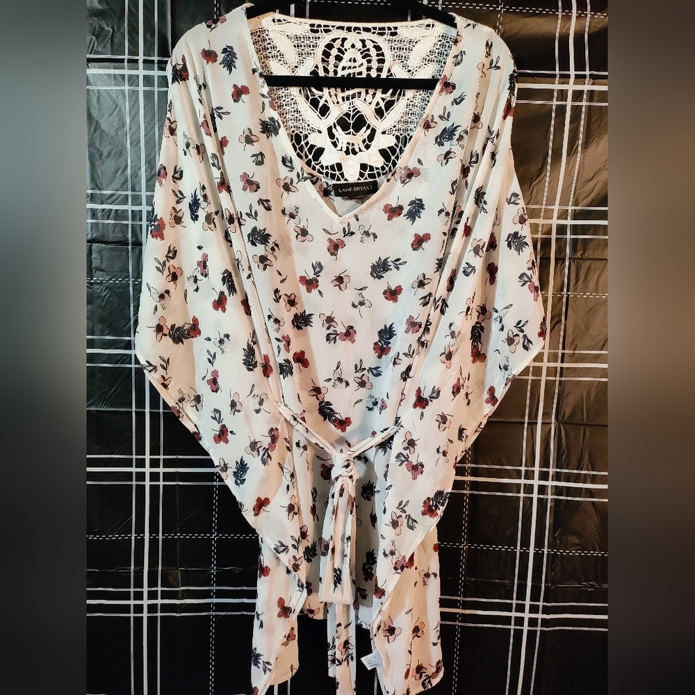 Blouse with belt